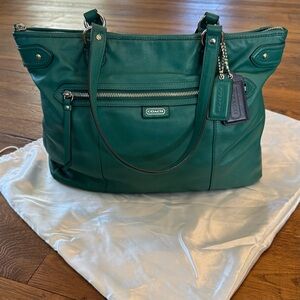 listing-status-banner